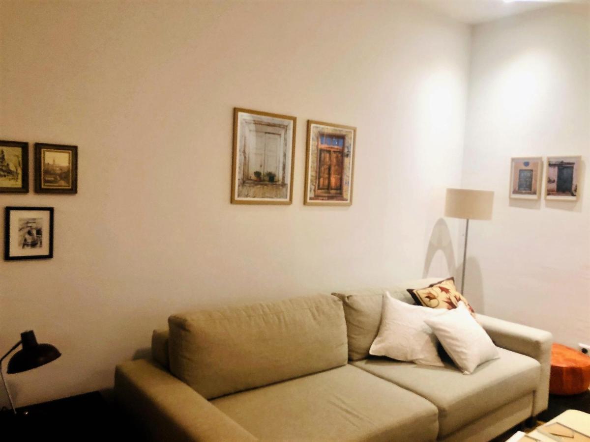 Cozy One-Bedroom Apartment Sarajevo Bagian luar foto