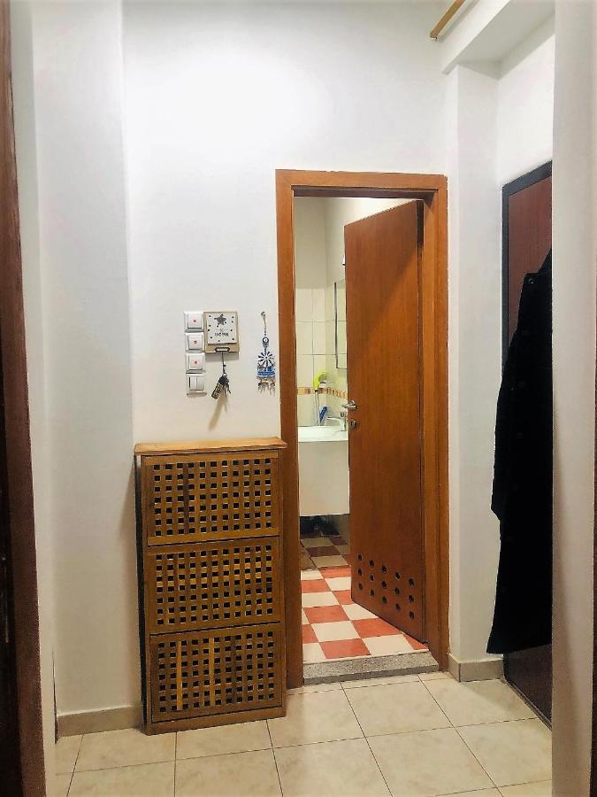 Cozy One-Bedroom Apartment Sarajevo Bagian luar foto