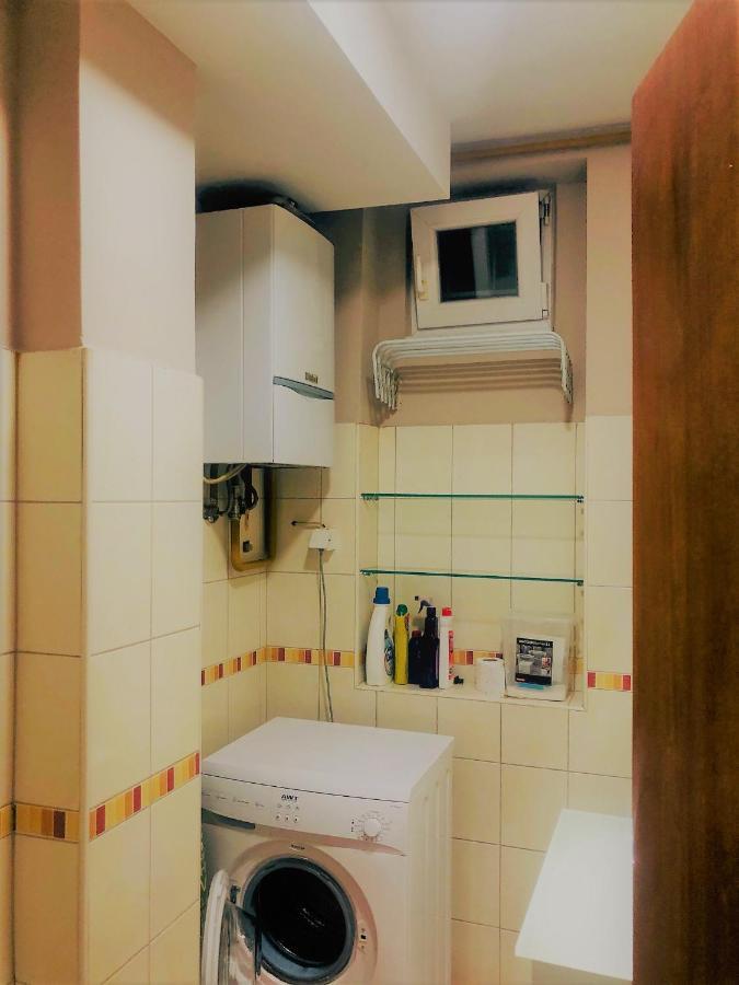 Cozy One-Bedroom Apartment Sarajevo Bagian luar foto