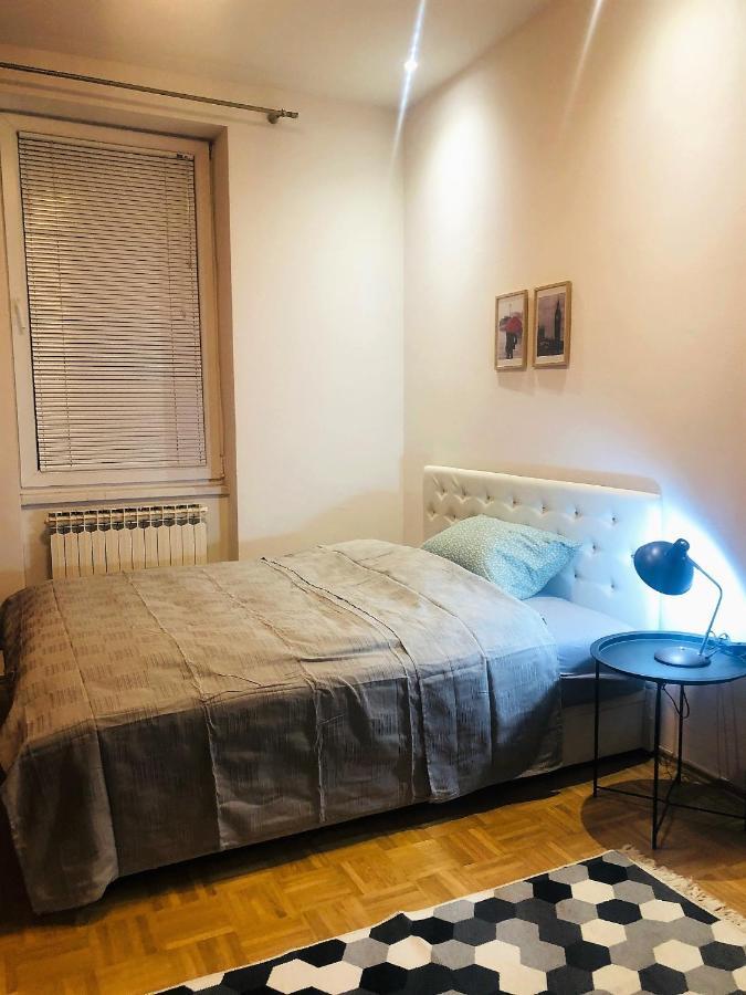 Cozy One-Bedroom Apartment Sarajevo Bagian luar foto